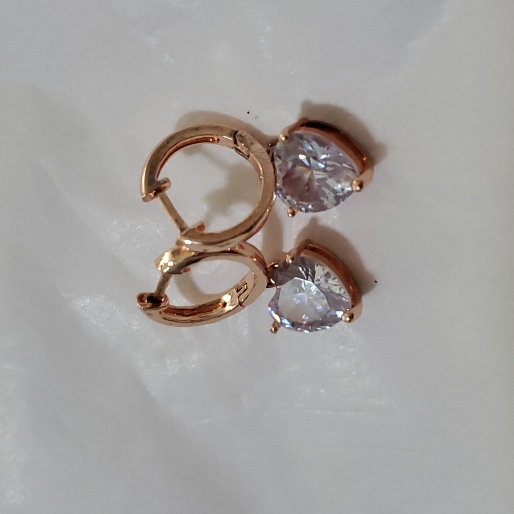 New 18k Rose Gold Plated Diamond Heart Drop Hoop Earrings - Picture 6 of 6